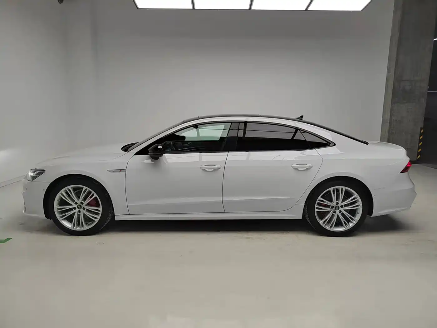 AUDI A7L