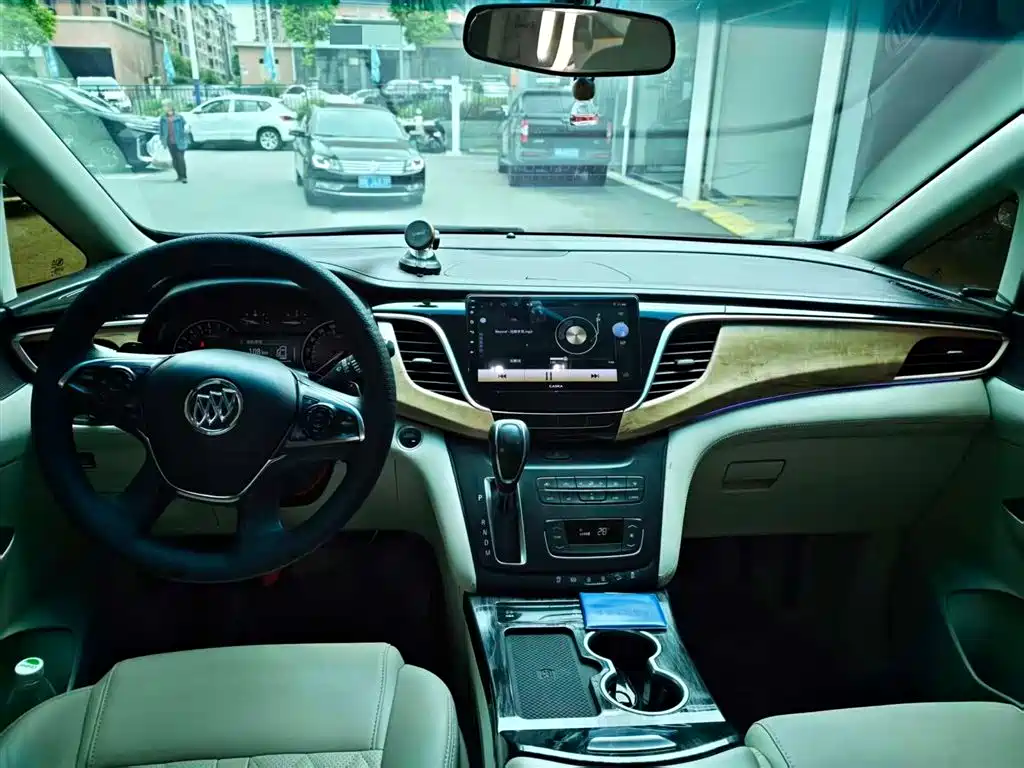 Buick GL8 2018 ES 28T Comfort Type China VI фото 6