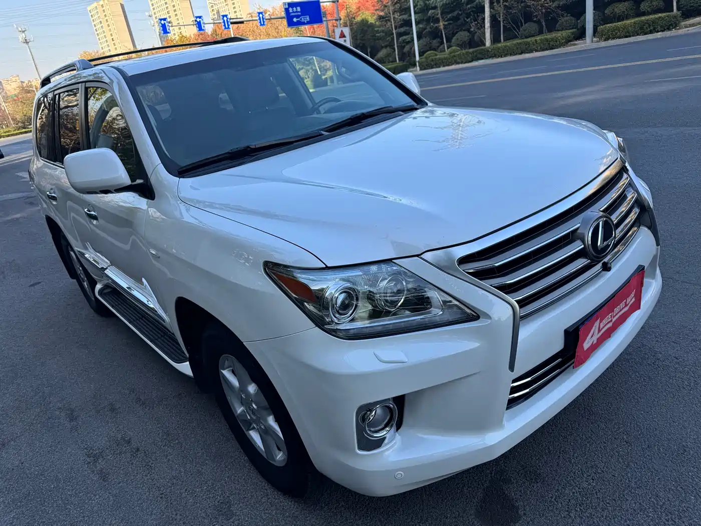 Lexus LX 2012 Model 570 фото 3