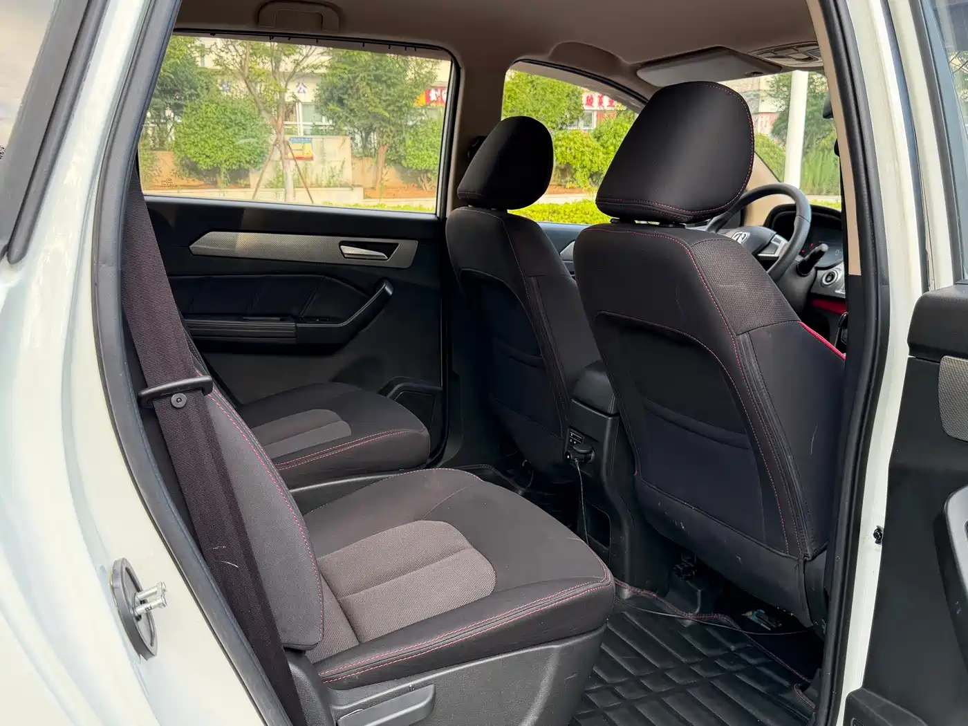 BAIC Weiwang M50F 2017 2017 1.5L Standard