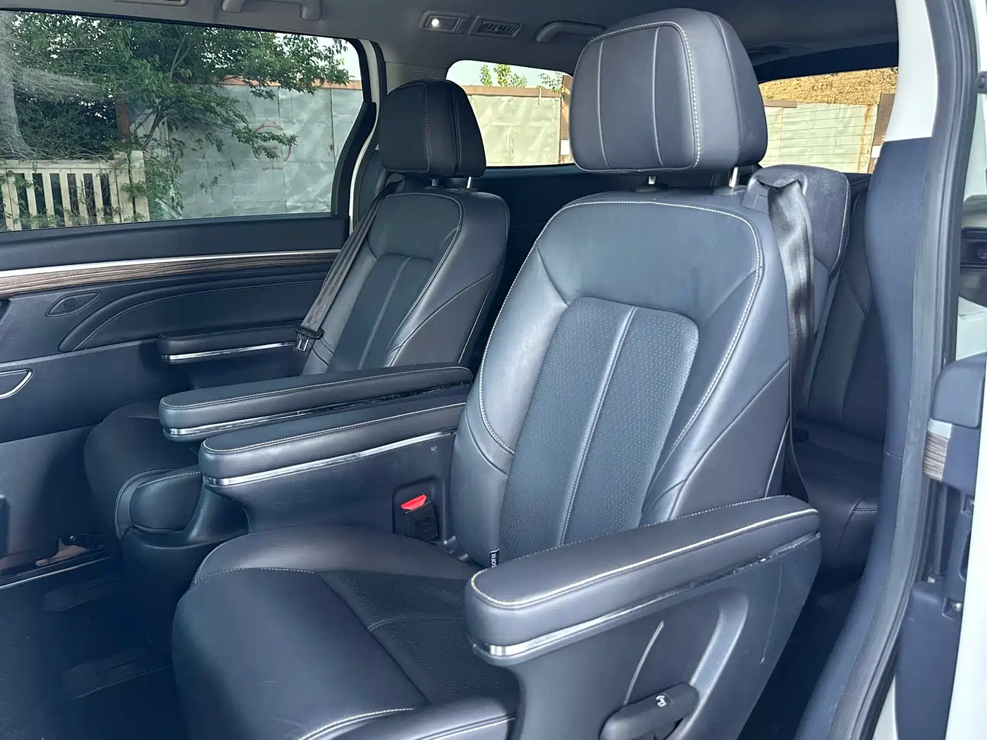GAC Trumpchi Trumpchi M8 2021 Leading Show Series 390T Premium Edition фото 13