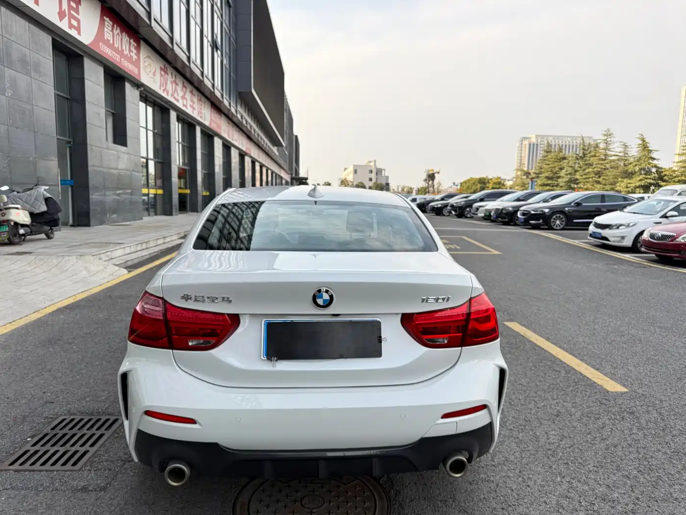 BMW 1 Series 2021 120i M Sport фото 17