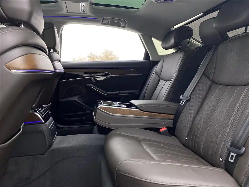Audi A8 2019 Facelift Plus A8L 55 TFSI quattro Luxury фото 8