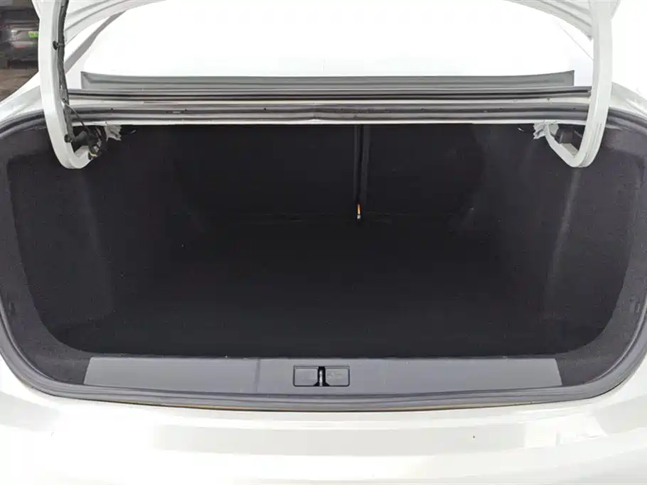 Peugeot 408 2018 Facelift 350THP Automatic Luxury фото 4