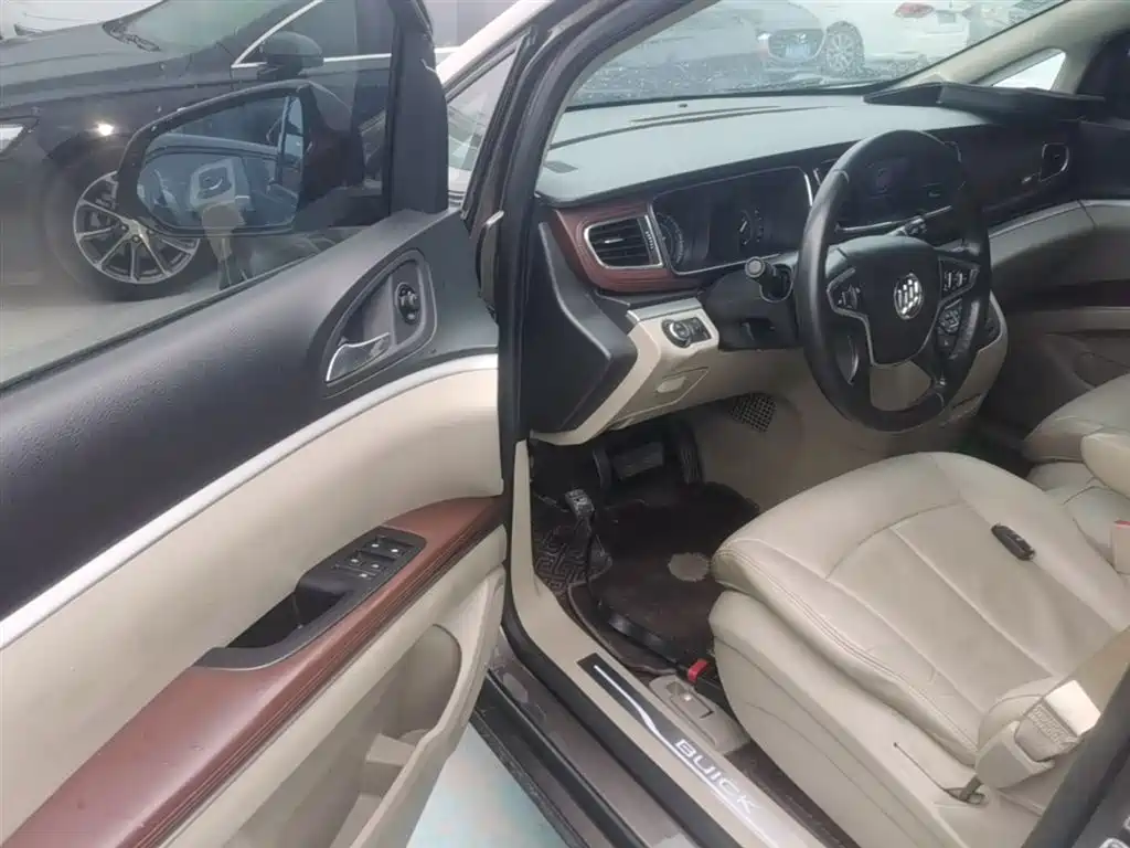Buick GL8 2014 3.0L XT Luxury Business Flagship фото 16