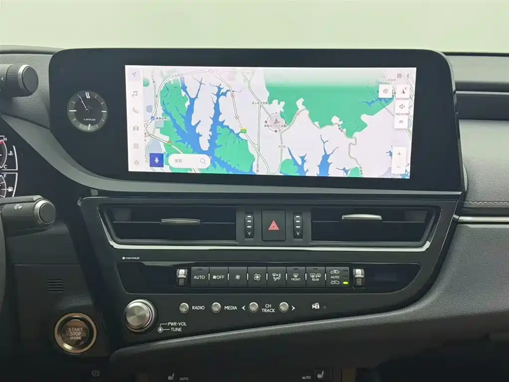 Lexus ES 2022 200 Excellence Edition фото 11