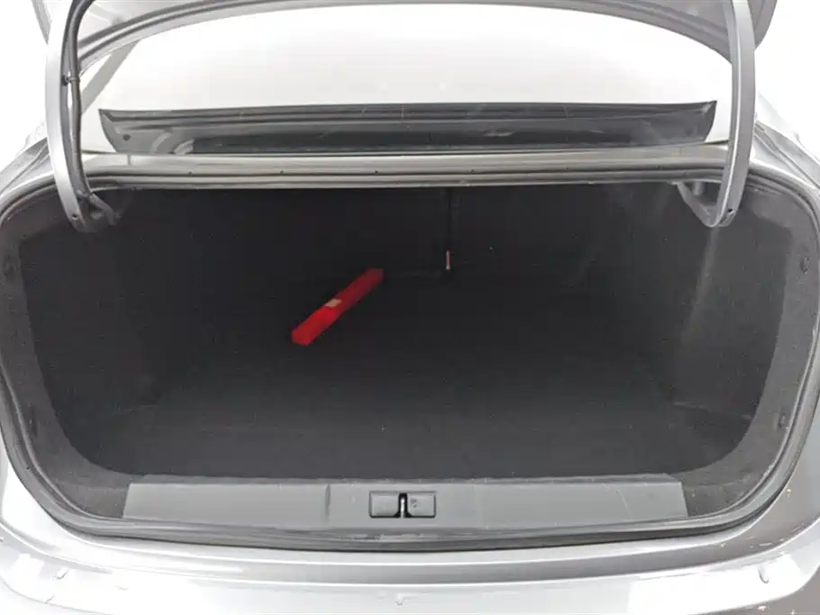 Peugeot 408 2022 1.6T Progressive Edition фото 4