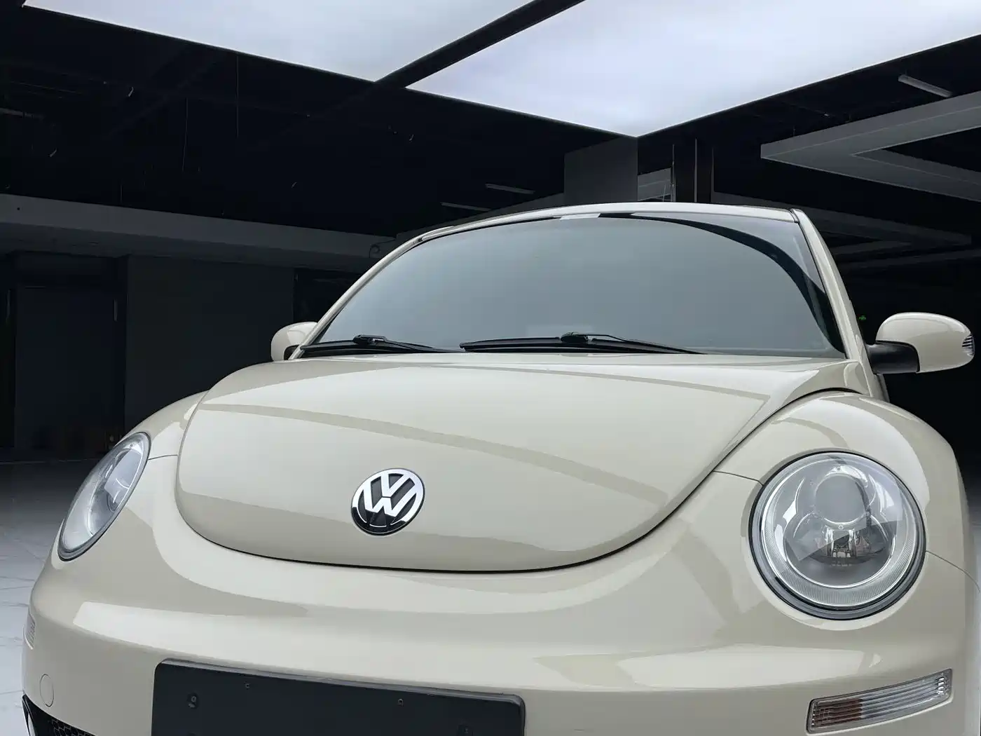 Volkswagen Beetle 2008 1.8T AT Luxury фото 8