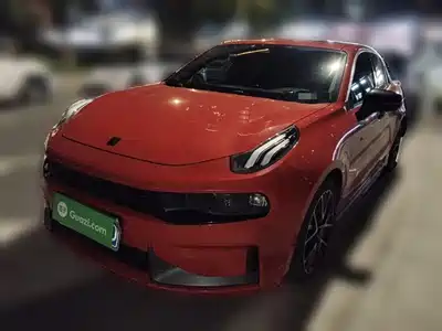 Lynk & Co 03