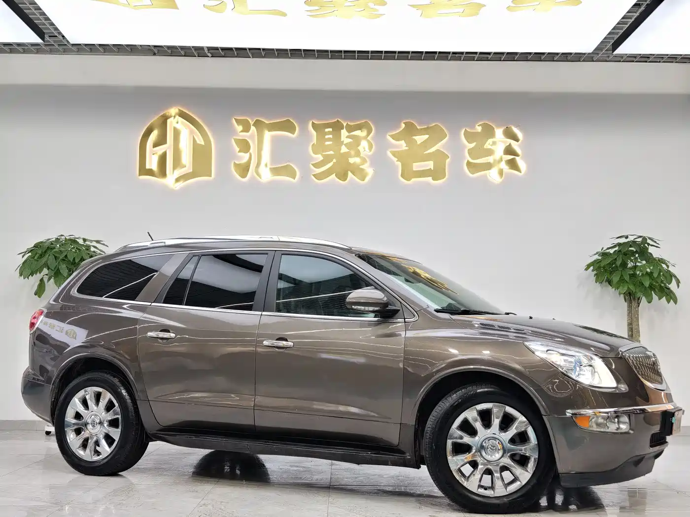 Buick Enclave 2010 3.6L Elite Edition фото 4