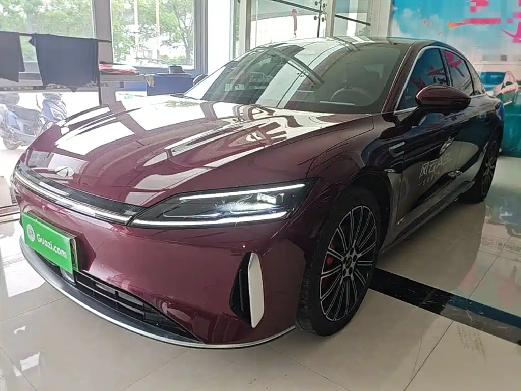 Chery Fengyun A9L 2025 Model 4WD High-performance Summit Edition