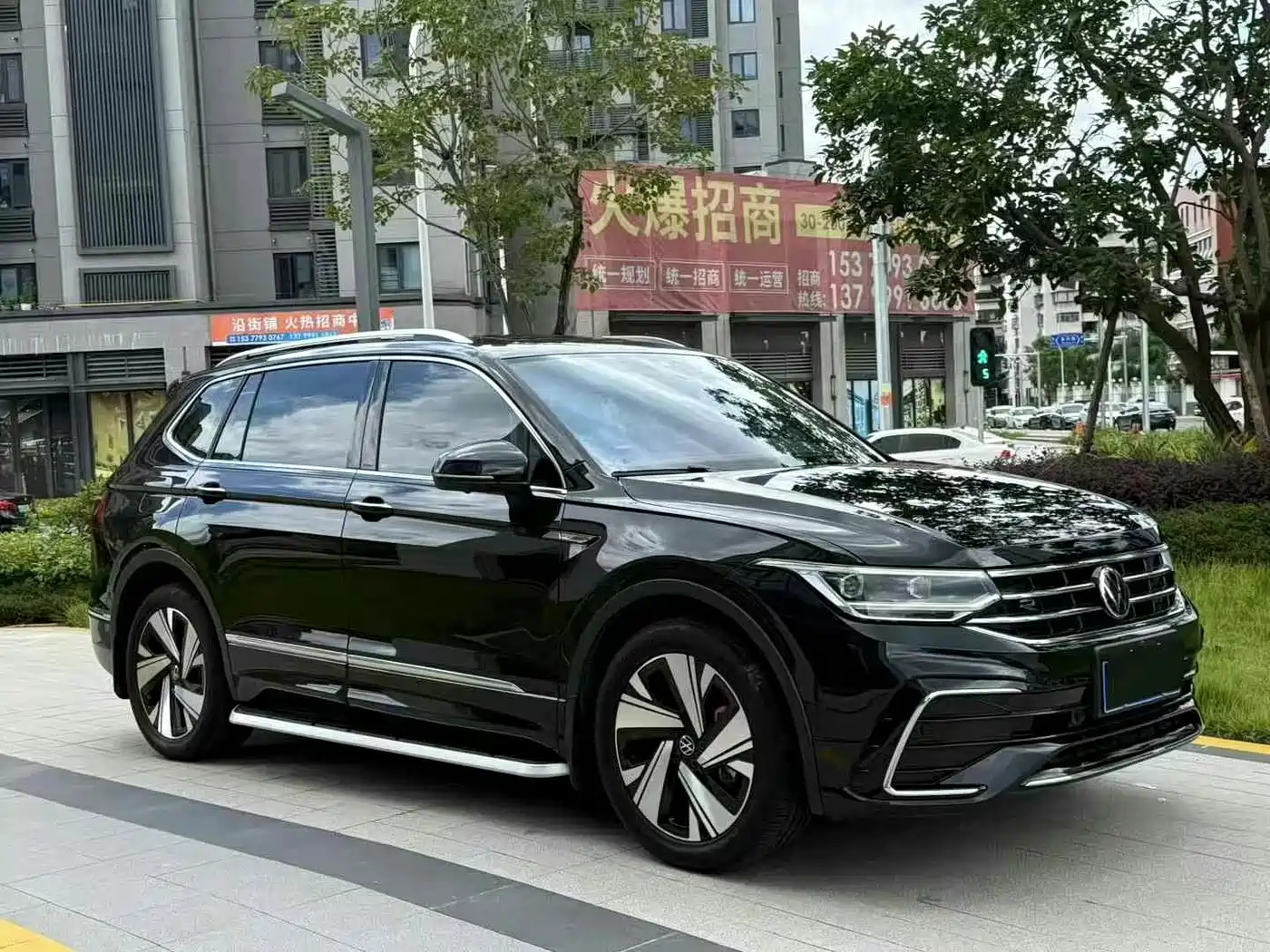 Фото 3 - Volkswagen Tiguan L