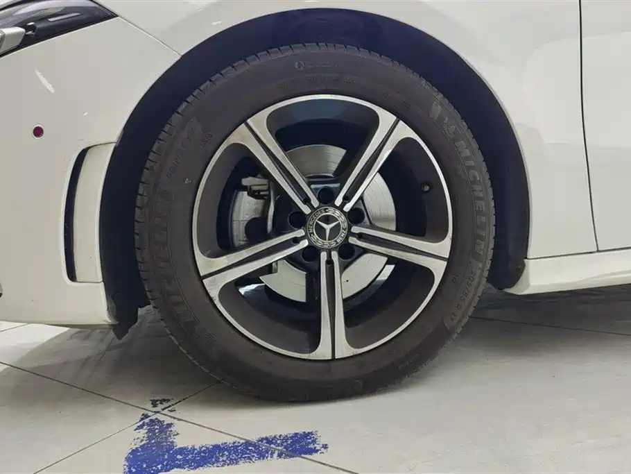 Mercedes-Benz A-Class 2022 Facelift II A 200 L Sport Sedan Fashion фото 6