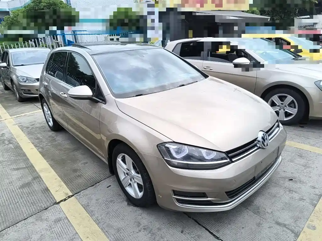 Volkswagen Golf 2015 1.4TSI Automatic Luxury фото 4