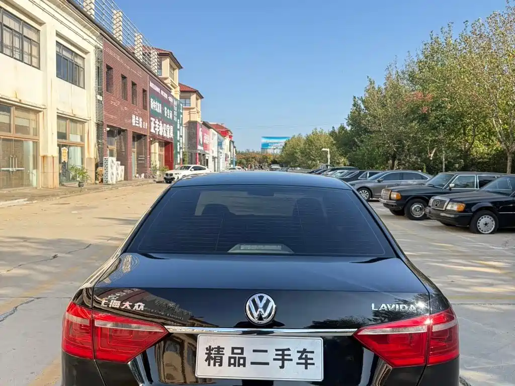 Photo 6 - Volkswagen Lavida