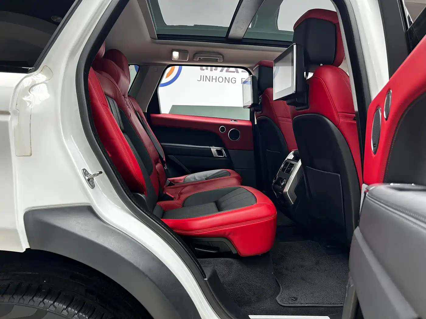 Land Rover Range Rover Sport 2020 3.0 L6 SE фото 22