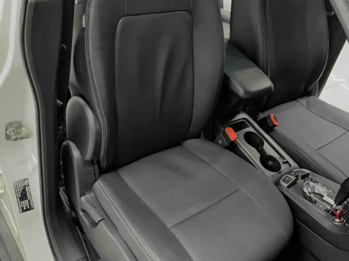 Chevrolet Captiva 2013 2014 2.4L 4WD Flagship 7-seater