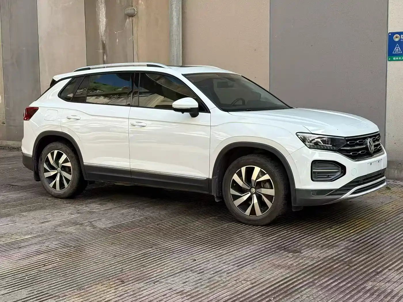 Фото 3 - Volkswagen Tayron