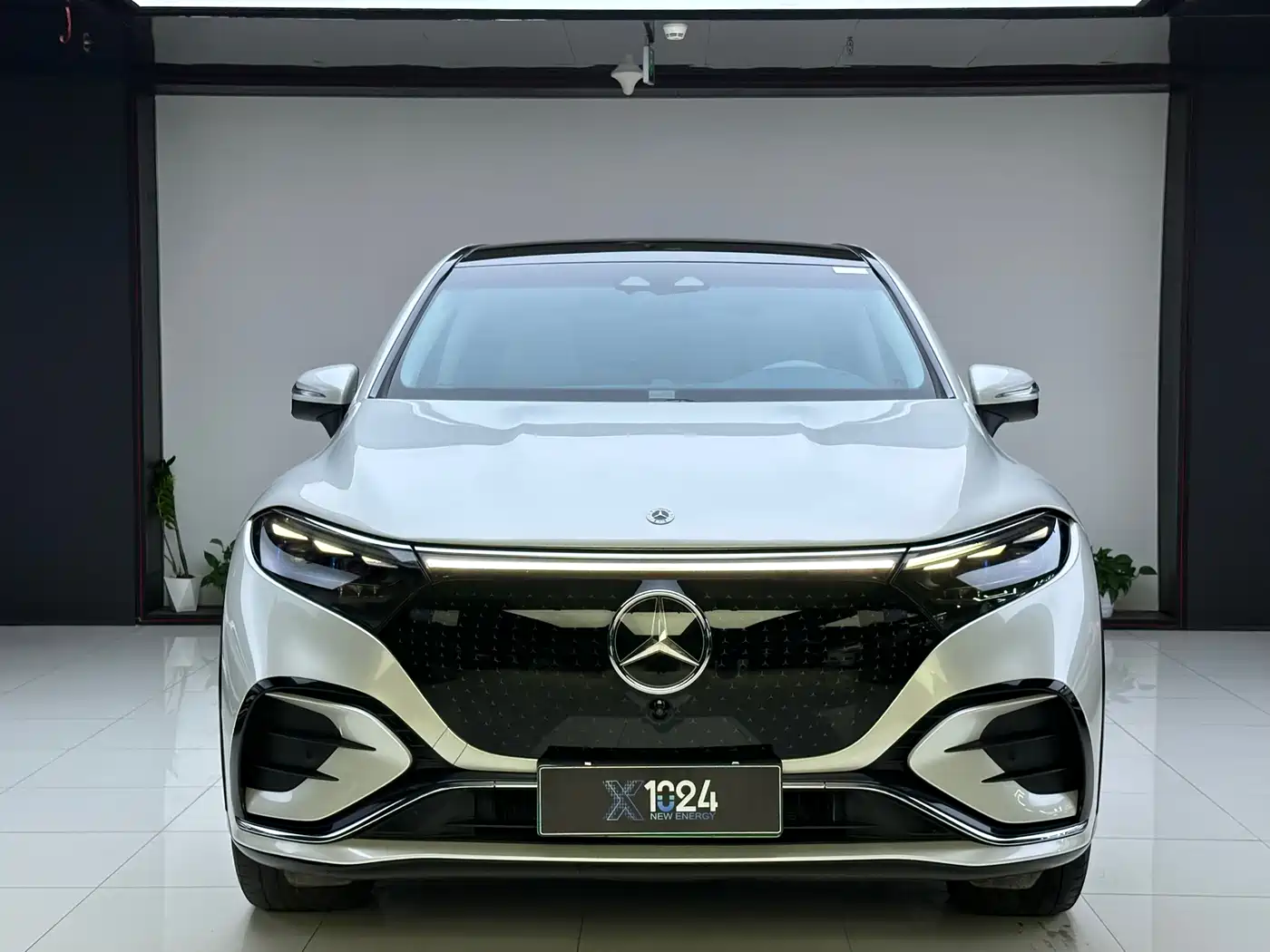 MERCEDES-BENZ EQS SUV