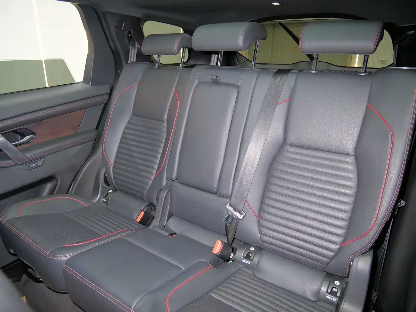 Land Rover Discovery Sport 2020 249PS R-Dynamic Performance Tech 7-seater фото 17