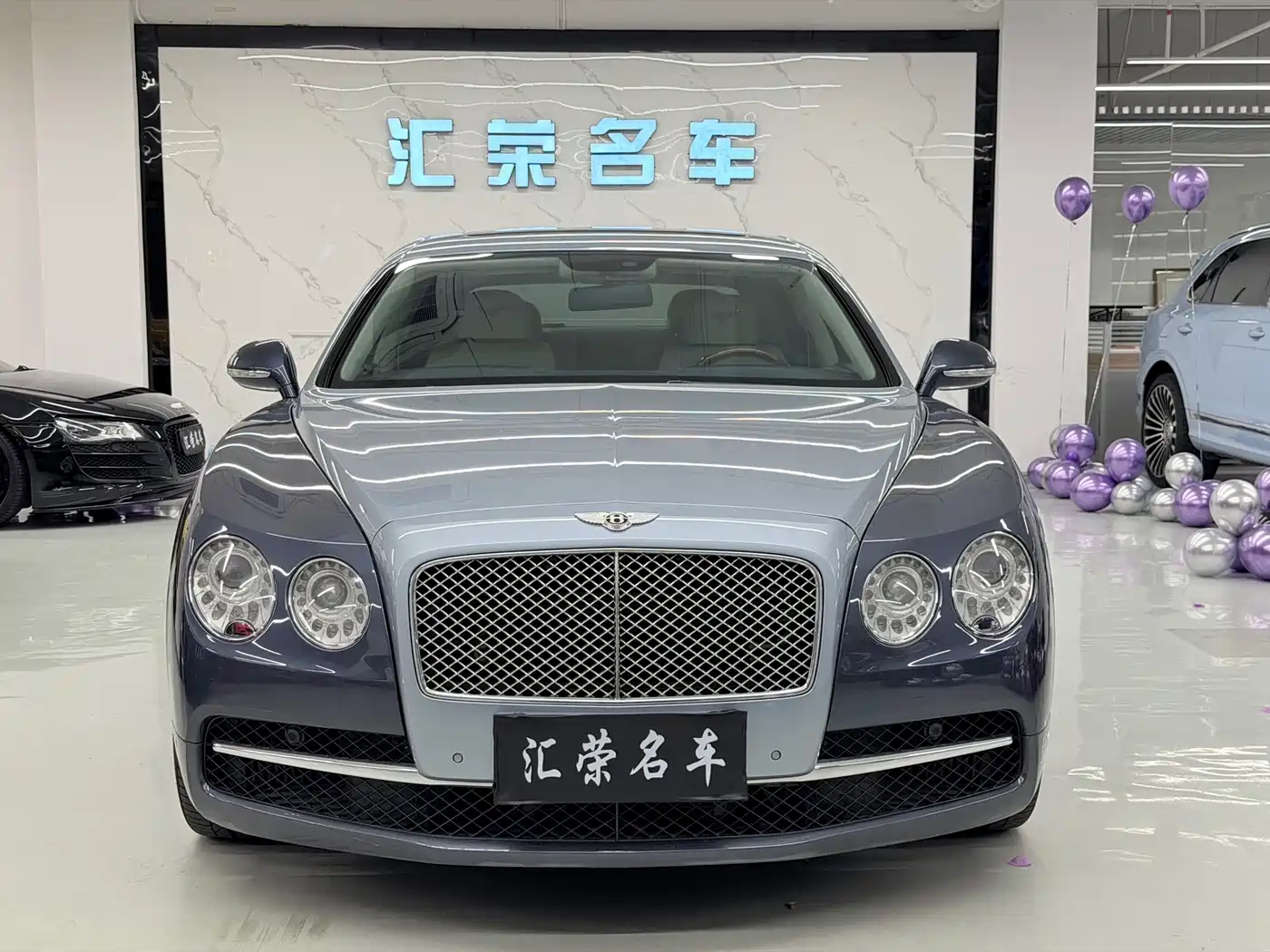 Фото 2 - Bentley Flying Spur