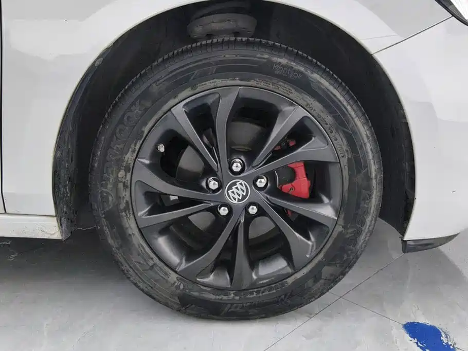 Фото 6 - Buick Verano