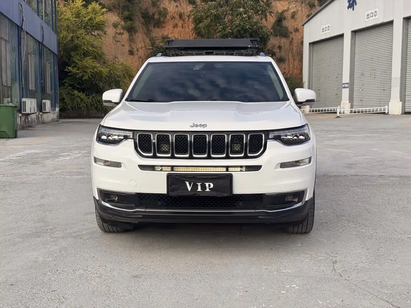Jeep Grand Commander 2019 2018 2.0T AWD Premium Navigation Edition (China V)