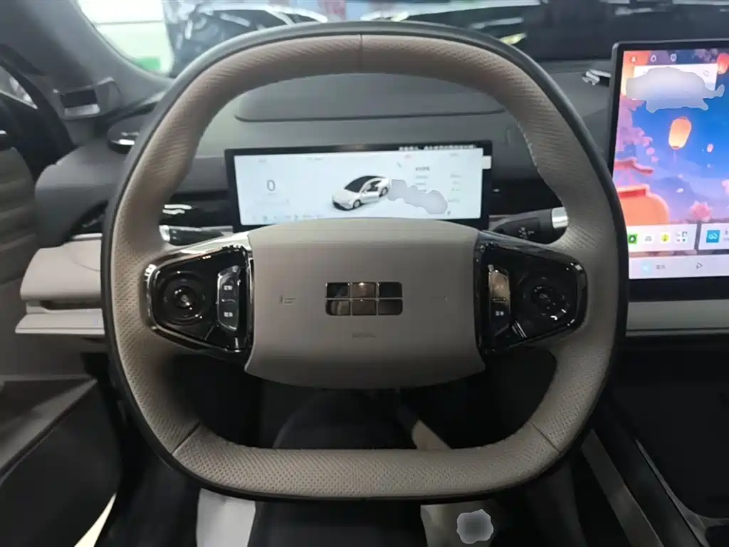 Geely Galaxy Galaxy Xingyao 8 2025 130km EM-P Starship Edition фото 11