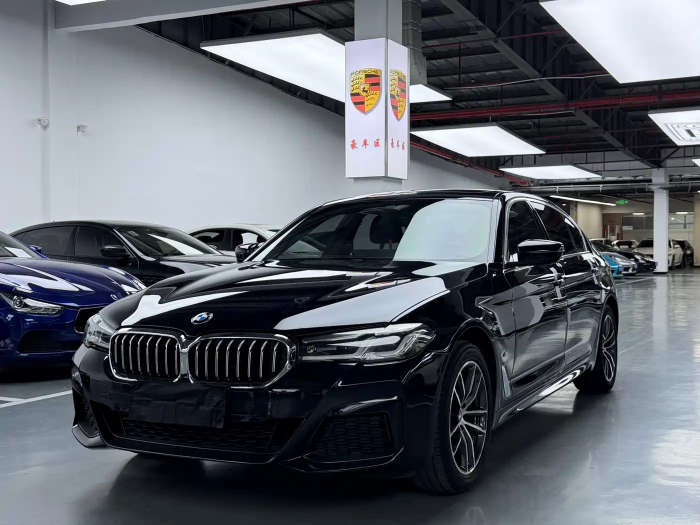 BMW 5 Series 2021 525Li M Sport Package