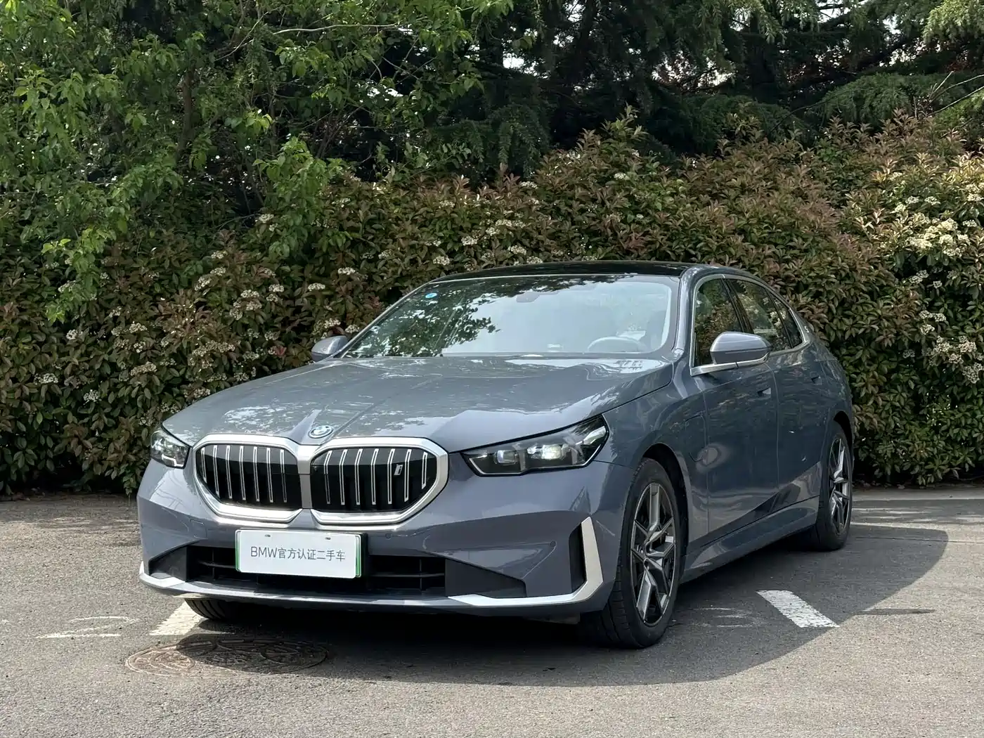 BMW I5