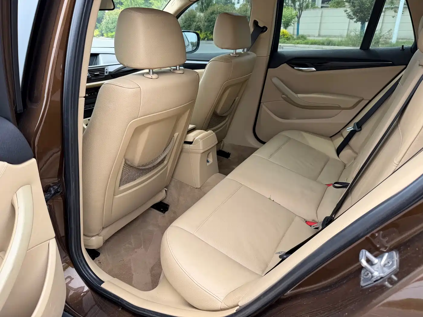 BMW X1 (Import) 2010 sDrive18i Luxury Model фото 10
