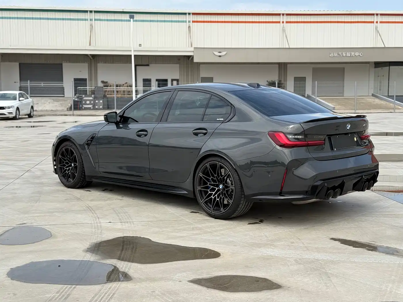 BMW M3 2024 M3 Sedan Competition фото 6