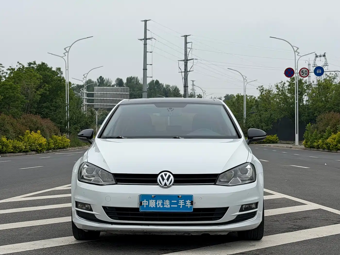 Volkswagen Golf 2017 230TSI Auto Comfort Millionth Anniversary Edition фото 2