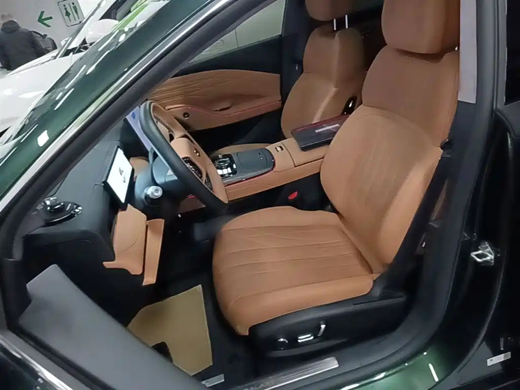 Geely Galaxy Galaxy Xingyao 8 2025 130km EM-P Starship Edition фото 15