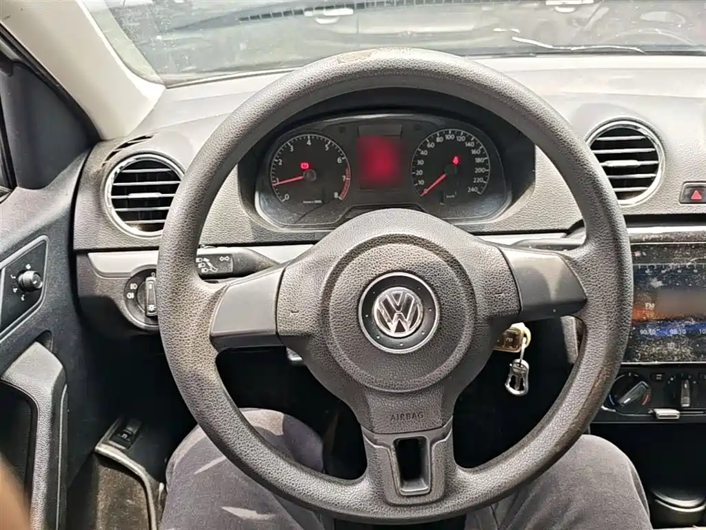 Volkswagen Jetta 2015 1.6L Manual Comfort фото 11