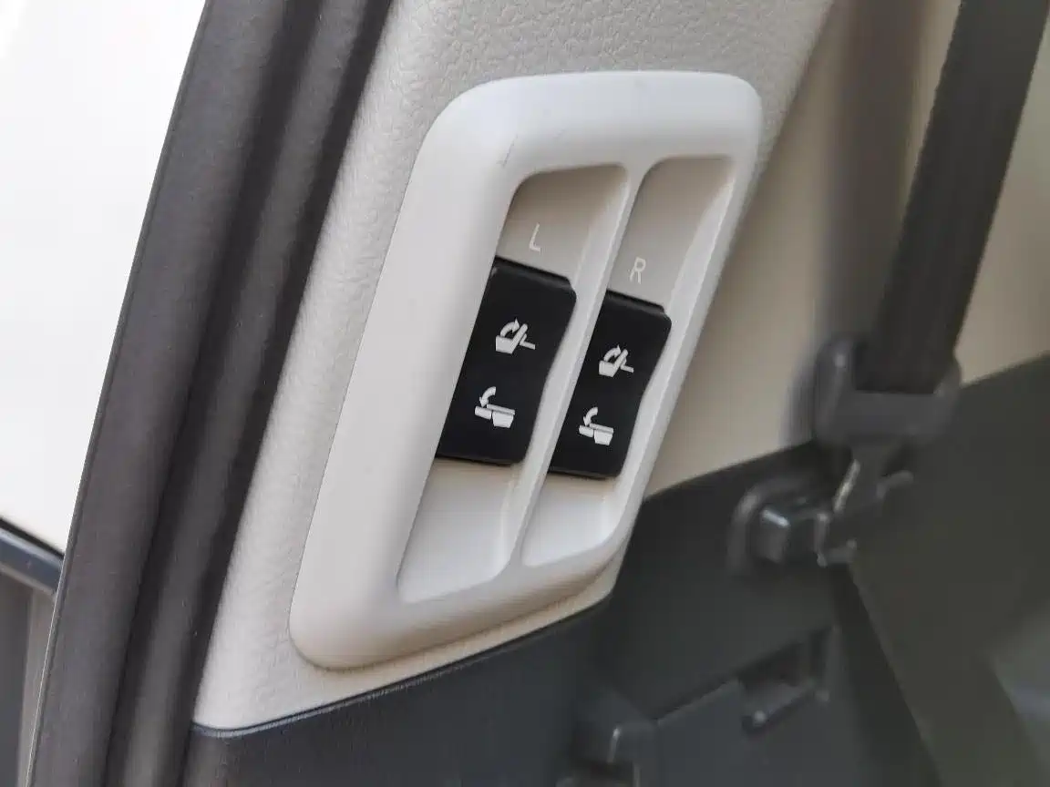 Toyota Prado 2019 3.5L Automatic TX-L Zunxiang Edition фото 8