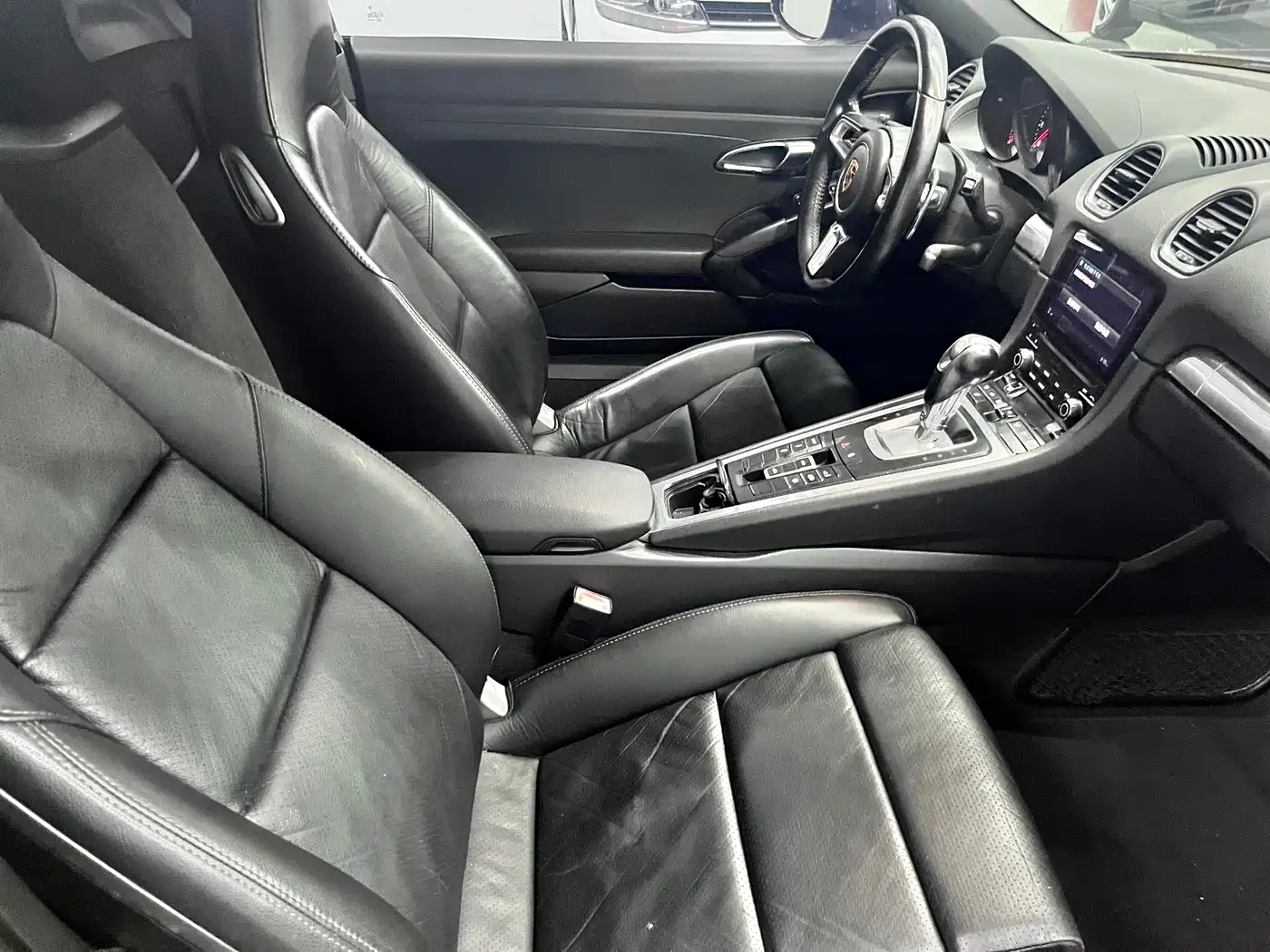 Porsche 718 2016 Boxster 2.0T фото 12
