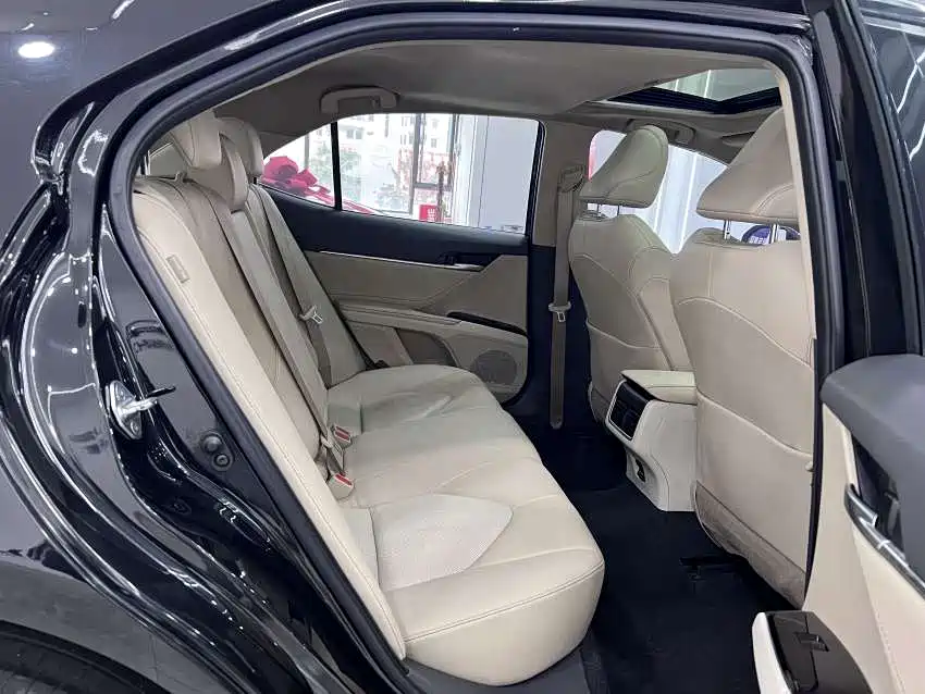 Toyota Camry 2021 2.0G Luxury Edition фото 12