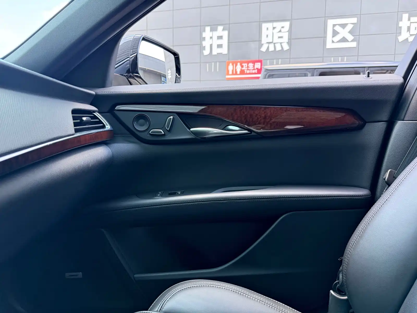 Фото 28 - Cadillac CT6