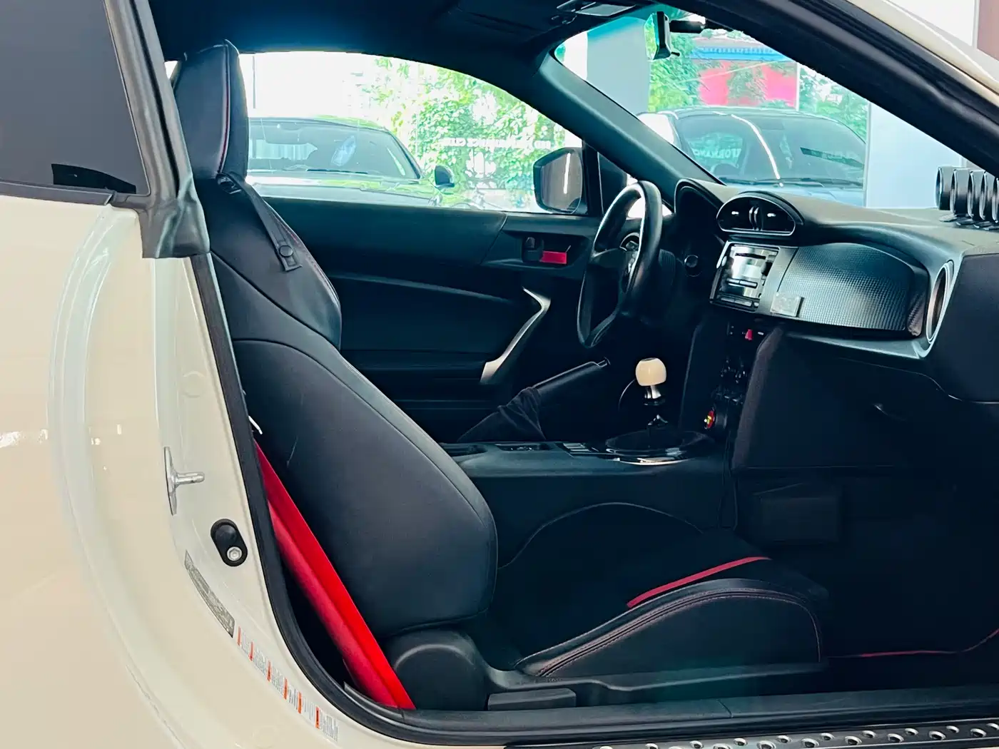 Toyota 86 2014 2.0L Manual Luxury фото 6