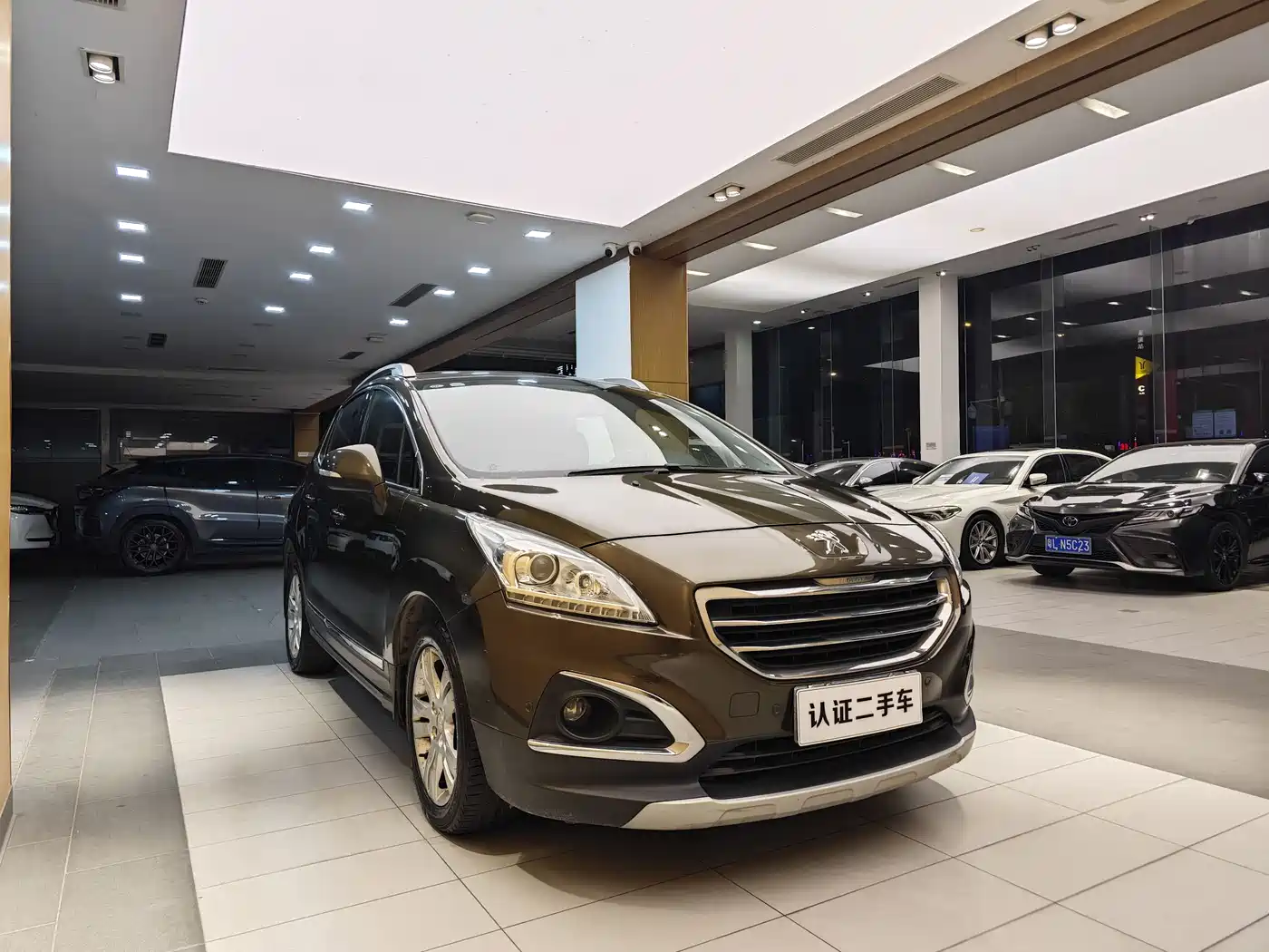 Peugeot 3008 2015 2.0L Automatic Trend Edition фото 5