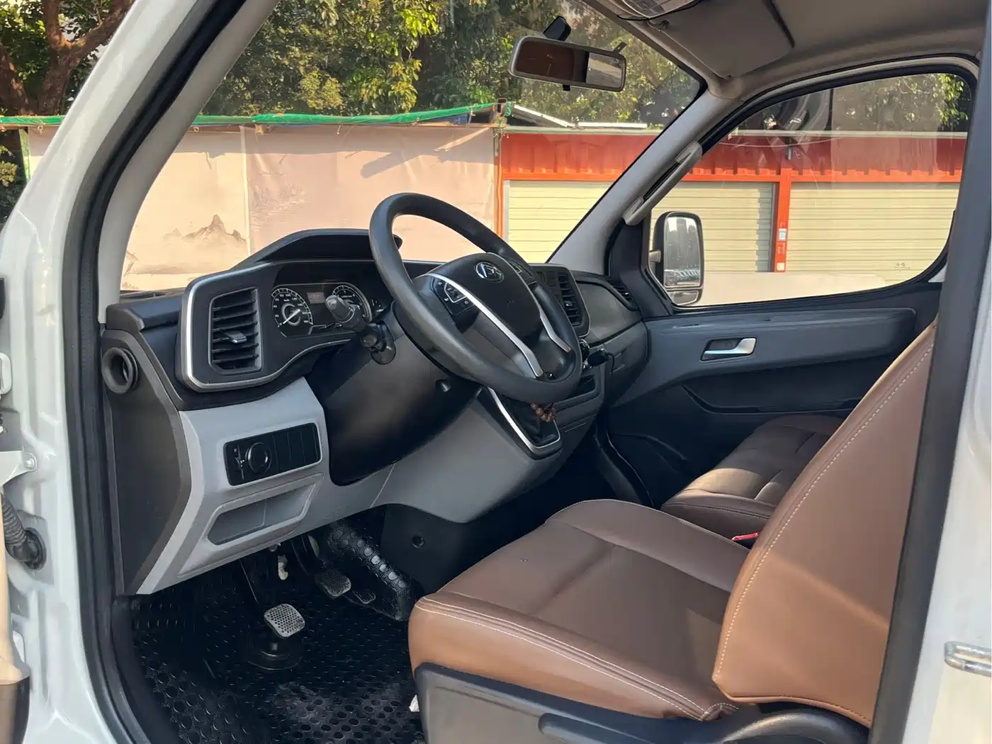 SAIC MAXUS XINTU V80