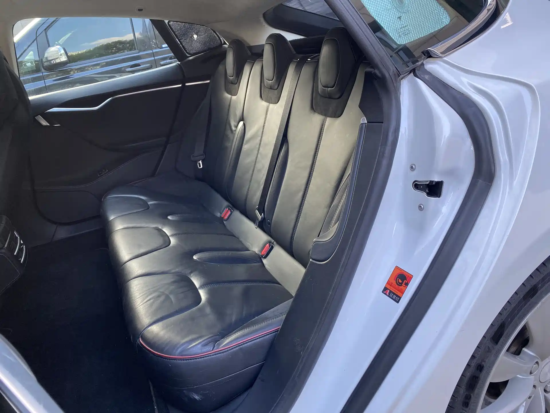 Фото 12 - Tesla Model S