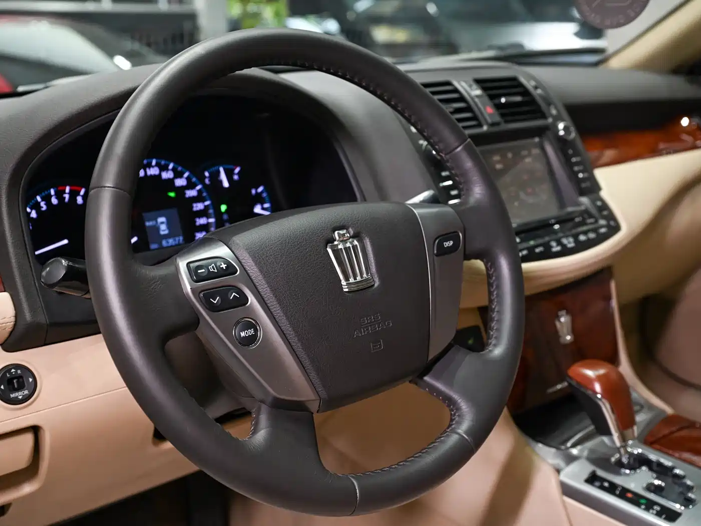 Toyota Crown 2012 2.5L Royal Leather Edition фото 10