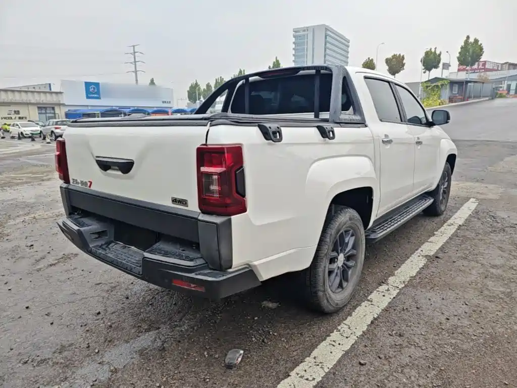 Jiangling Yuhu 7 2023 2022 2.0T Automatic Diesel 4WD Comfort Standard Wheelbase