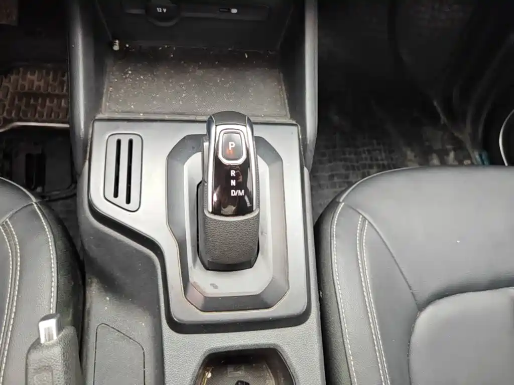 Jiangling Yuhu 7 2023 2022 2.0T Automatic Diesel 4WD Comfort Standard Wheelbase