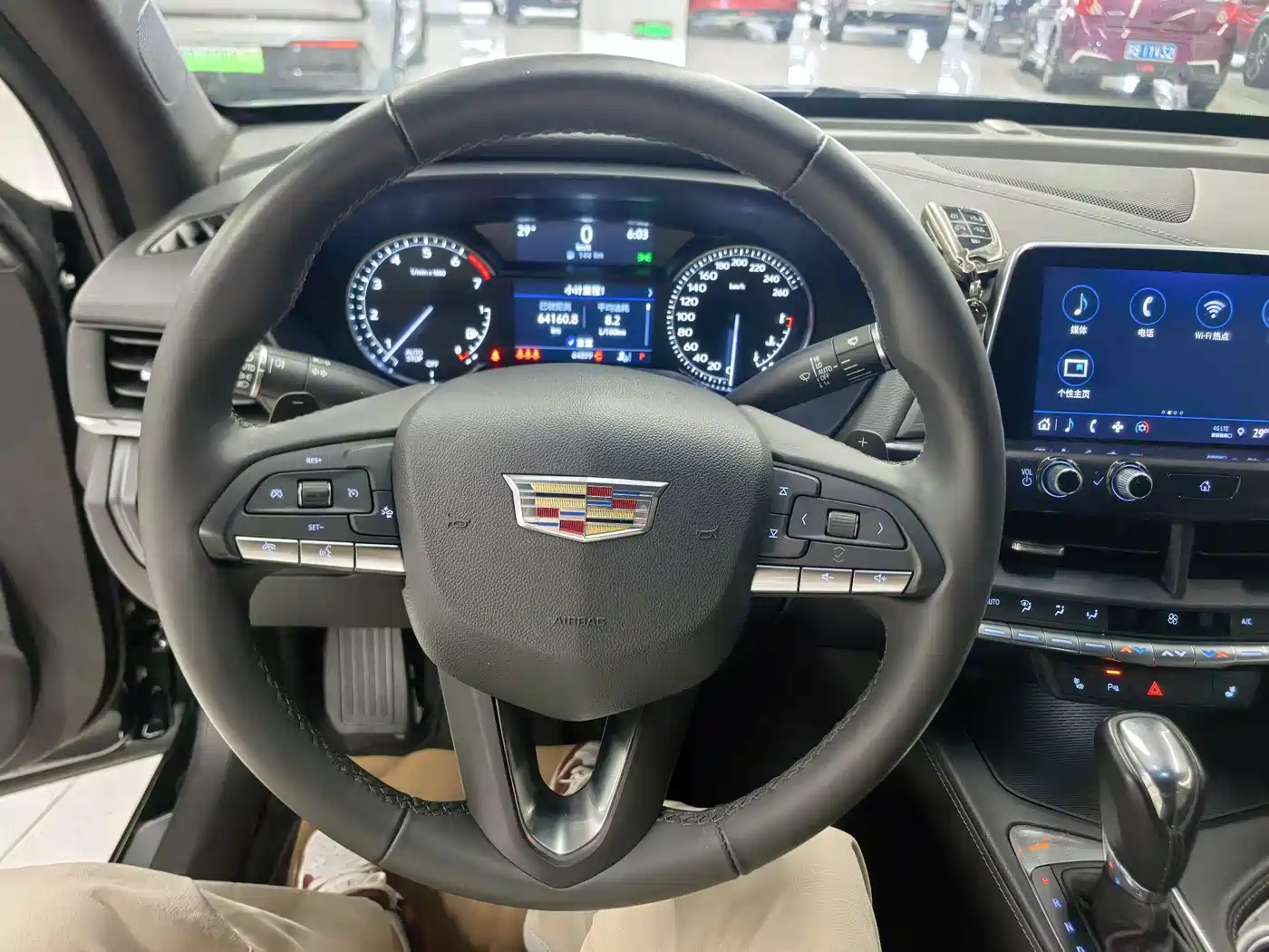 Cadillac CT4 2022 2022 28T Luxury Model