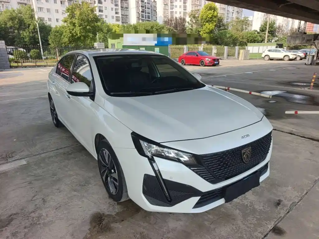 Peugeot 408 2024 2022 1.6T Light Chaser Edition