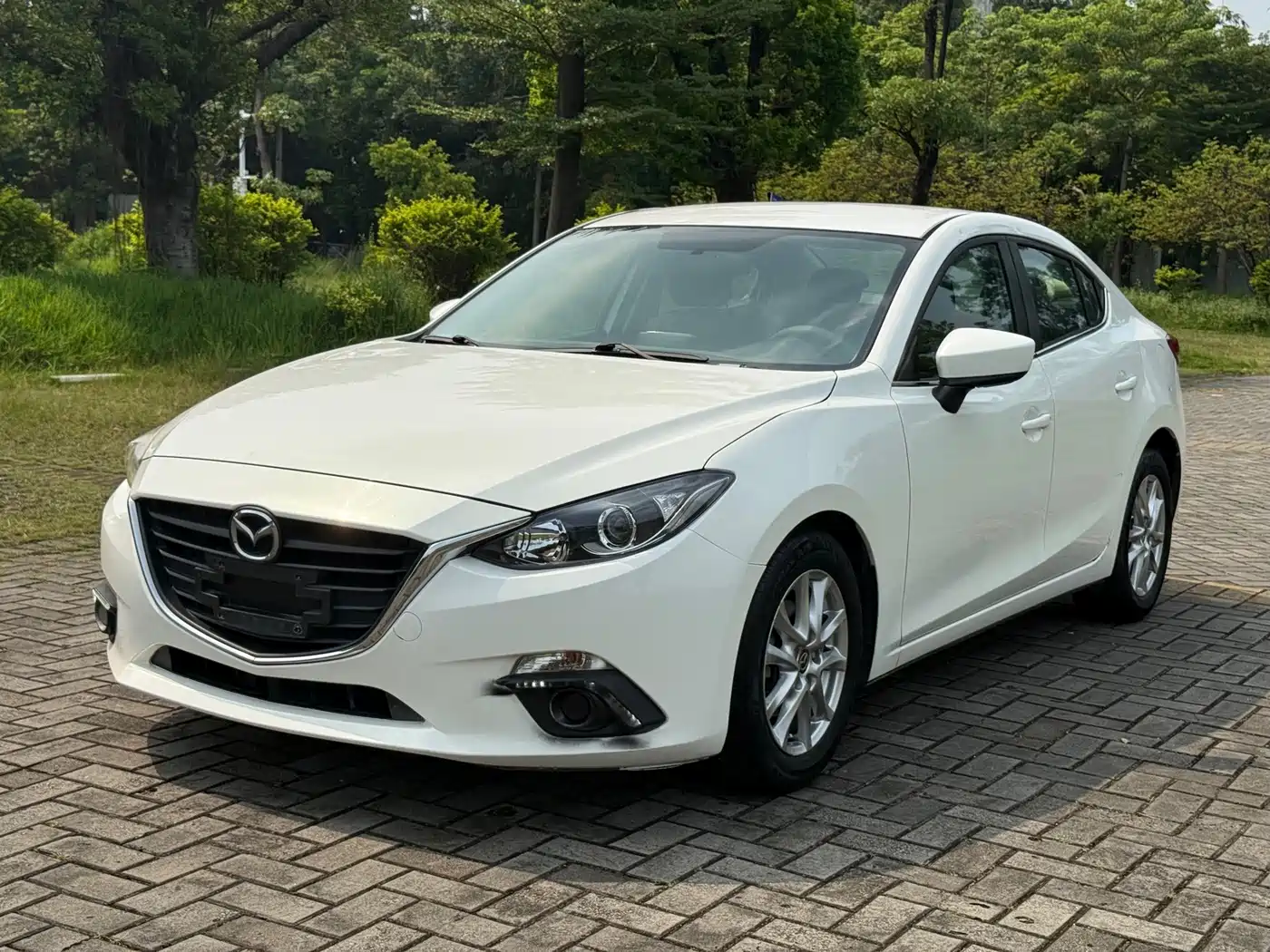 Mazda Mazda 3 2014 2014 Sedan 1.5L Manual Comfort