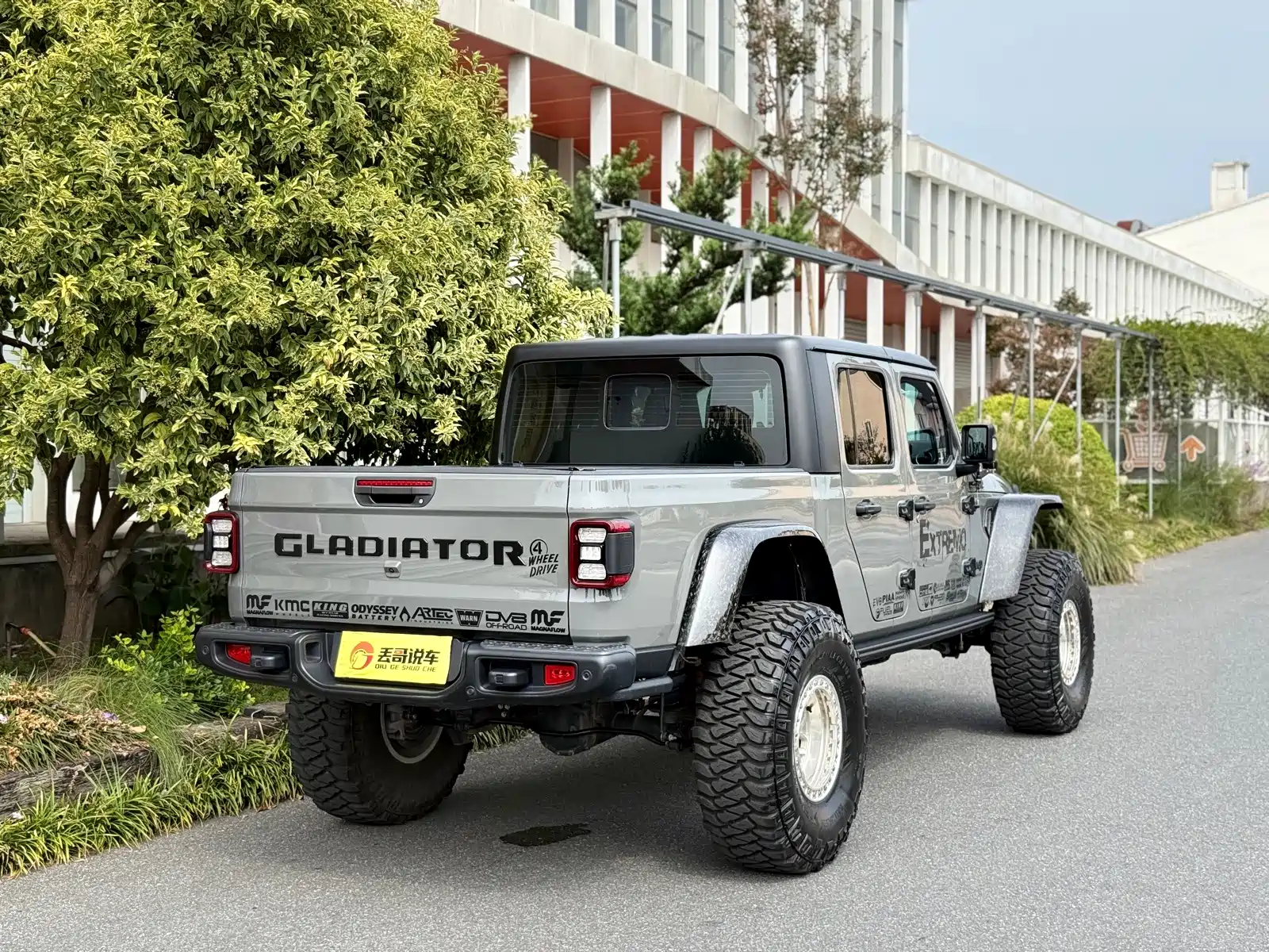 Фото 3 - Jeep Gladiator